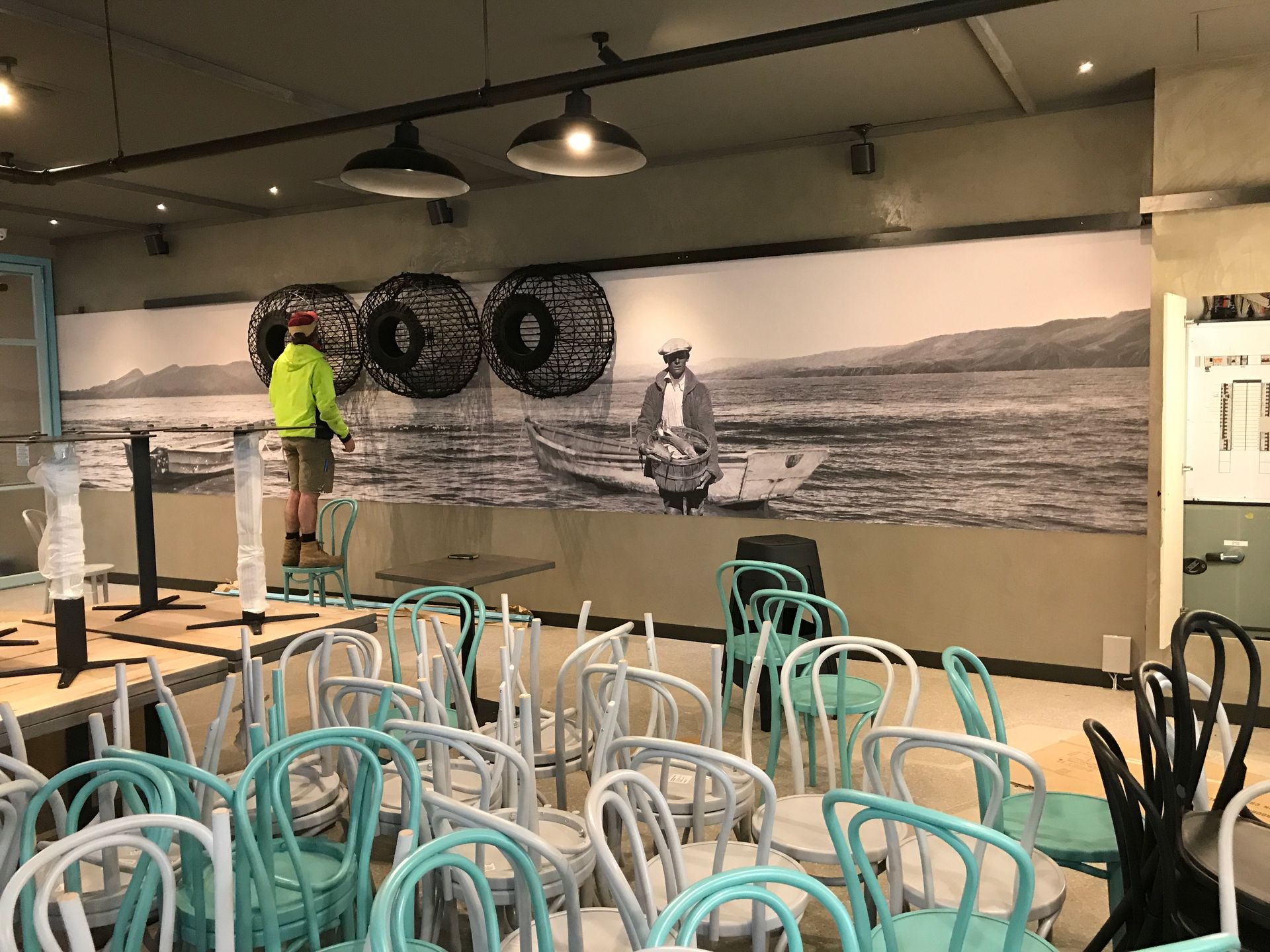 Signage for Hunky Dory, Watergardens