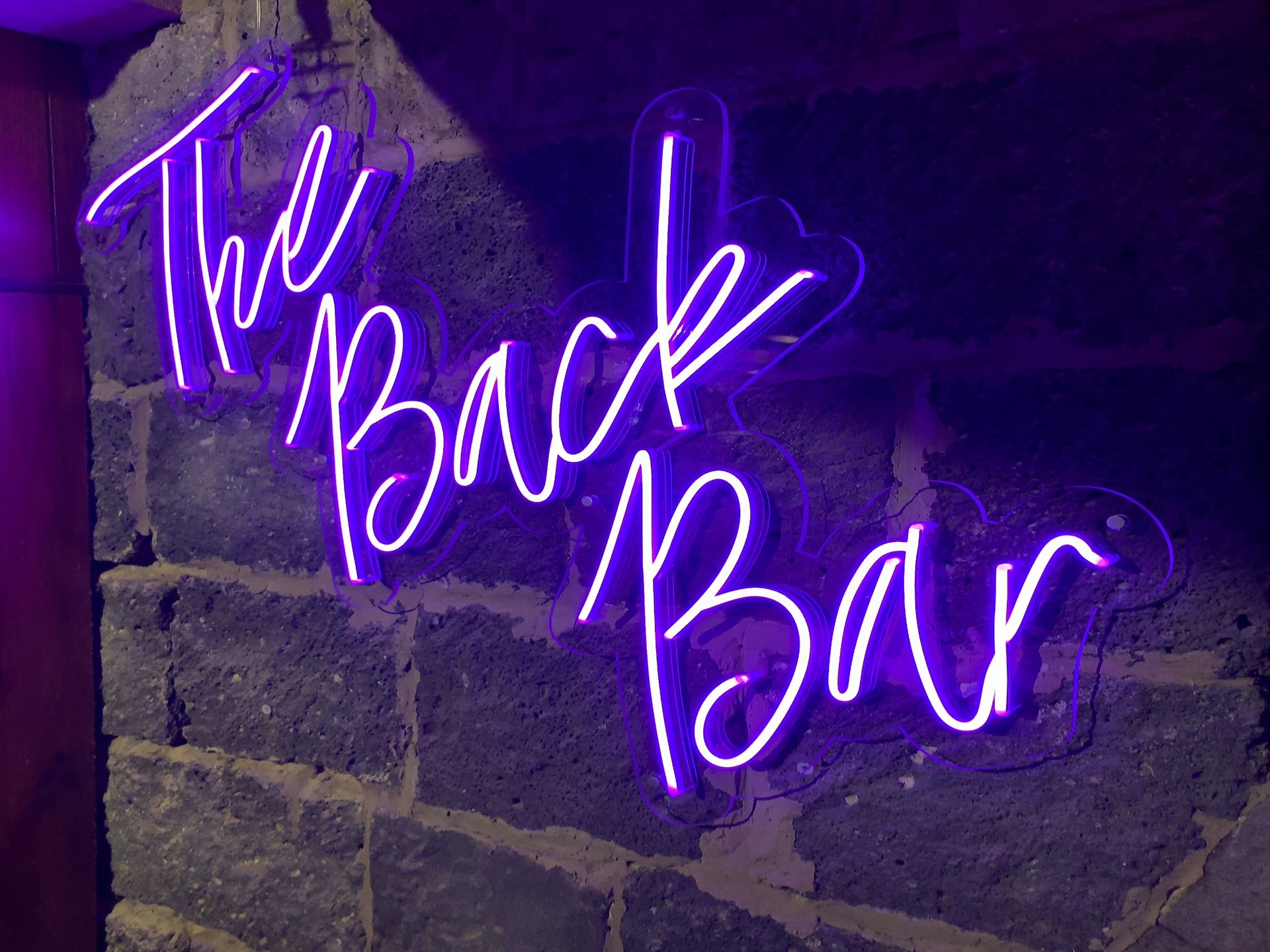Illuminated Signage for Lambys Tavern, Geelong